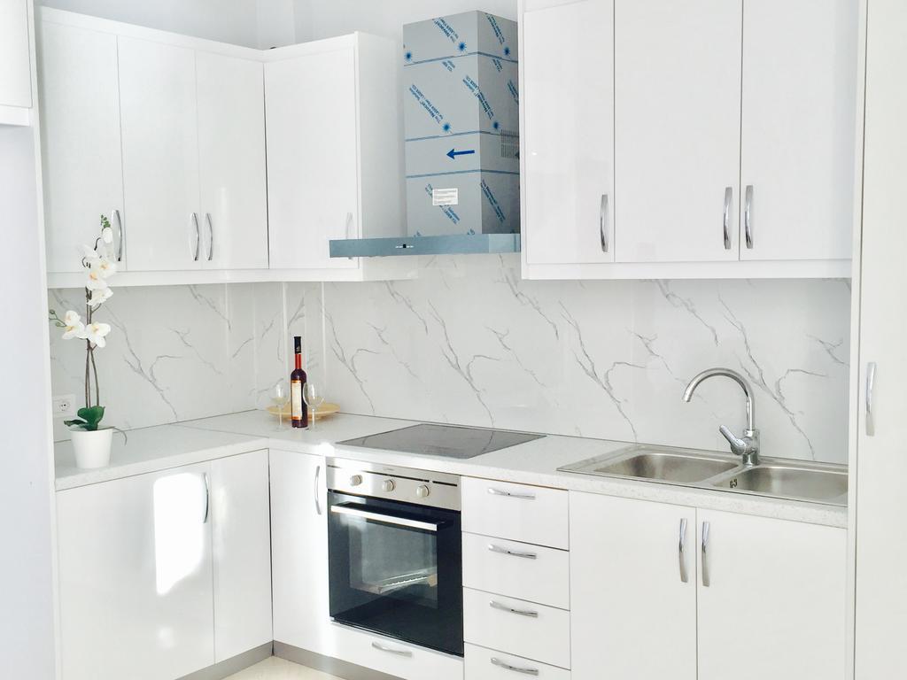 Skyfall Apartment Sarande Exterior photo